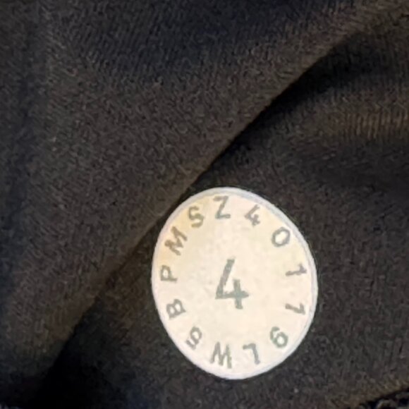 Lululemon On The Fly Pants Black Elastic Waist with Drawstring Woven 27  Size 4 - Picture 10 of 10